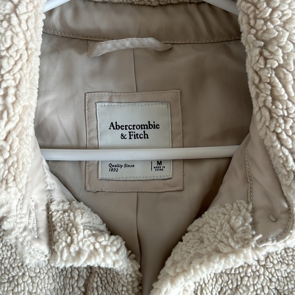 Abercrombie & Fitch teddy winter coat - Picture 2 of 3